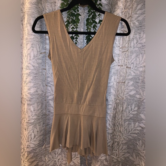 Nude/tan wrap front sleeveless vneck peplum top - Picture 2 of 7